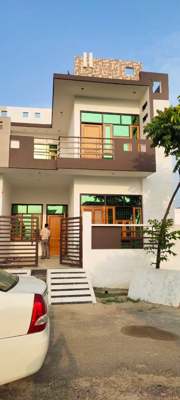 Gaytri colony