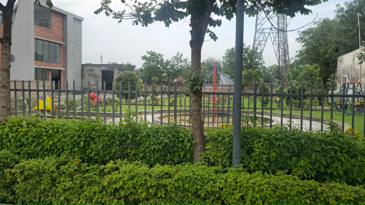 Define D World City Phase 2