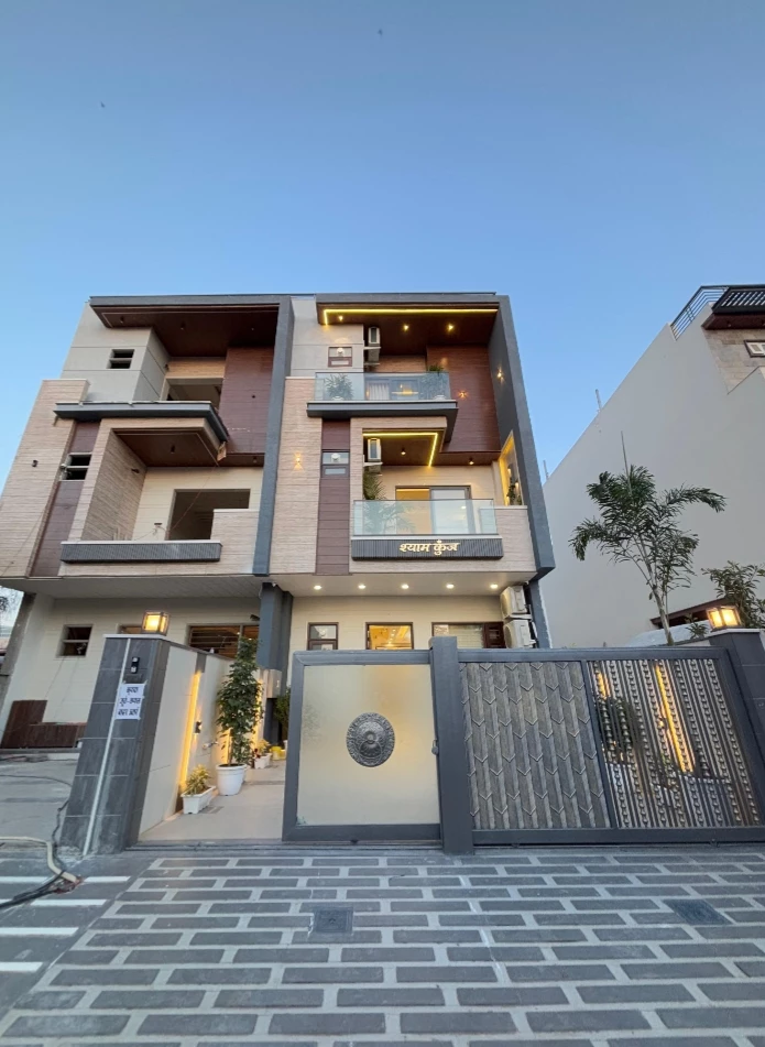 4BHK+home theatre