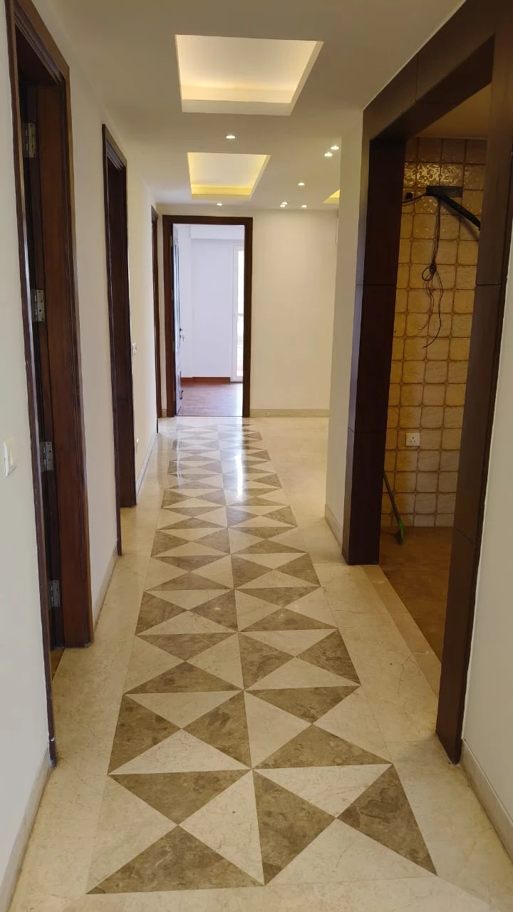 Close North Apartment Sector 49